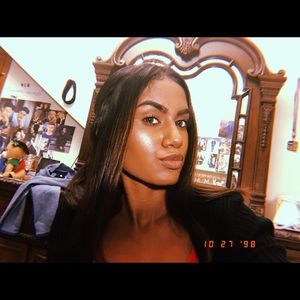 Meet your Posher, Britney